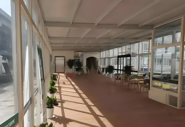 风花悄落